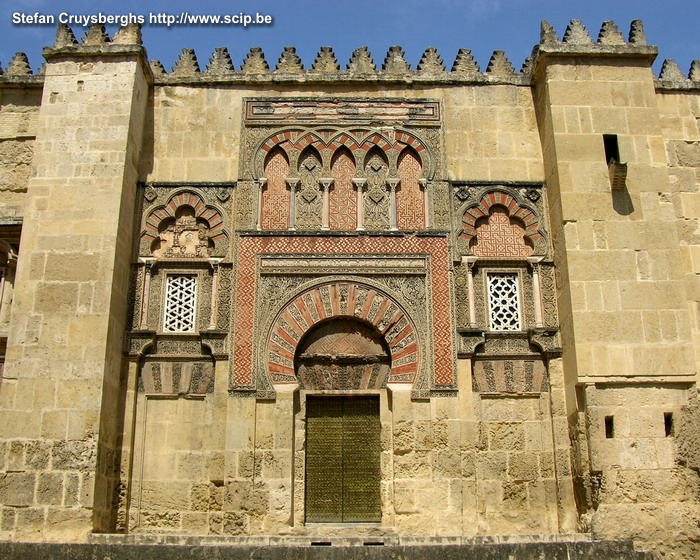 Cordoba - Mezquita The Mezquita is the mosque and cathedral of Cordoba. The mosque was built in 784 by Abderraman I. Al-Hakam II enlarged the building in 961. In 1532 Charles V approved the convertion of the mosque into a cathedral. Stefan Cruysberghs